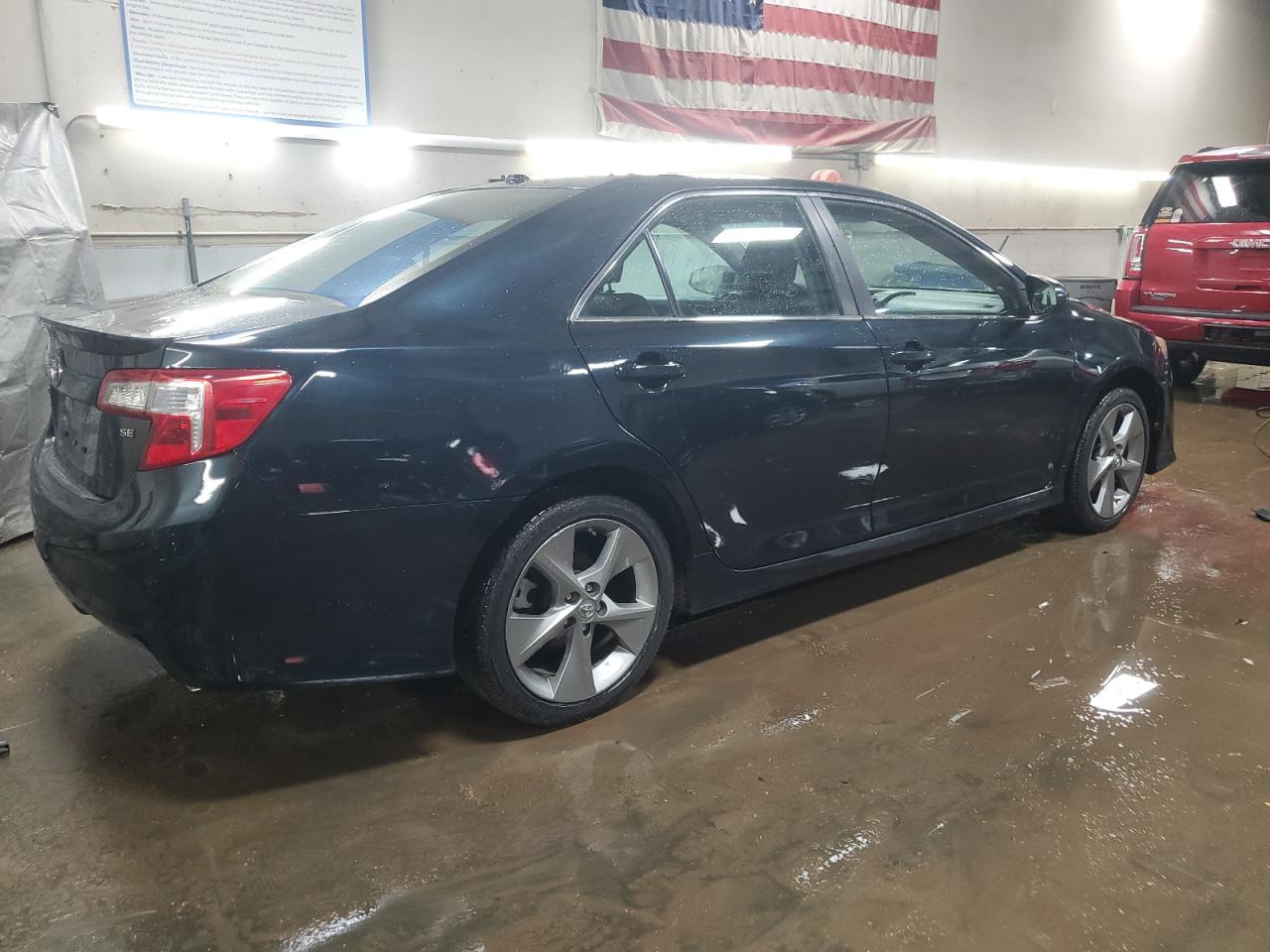 2014 Toyota Camry - Image 3