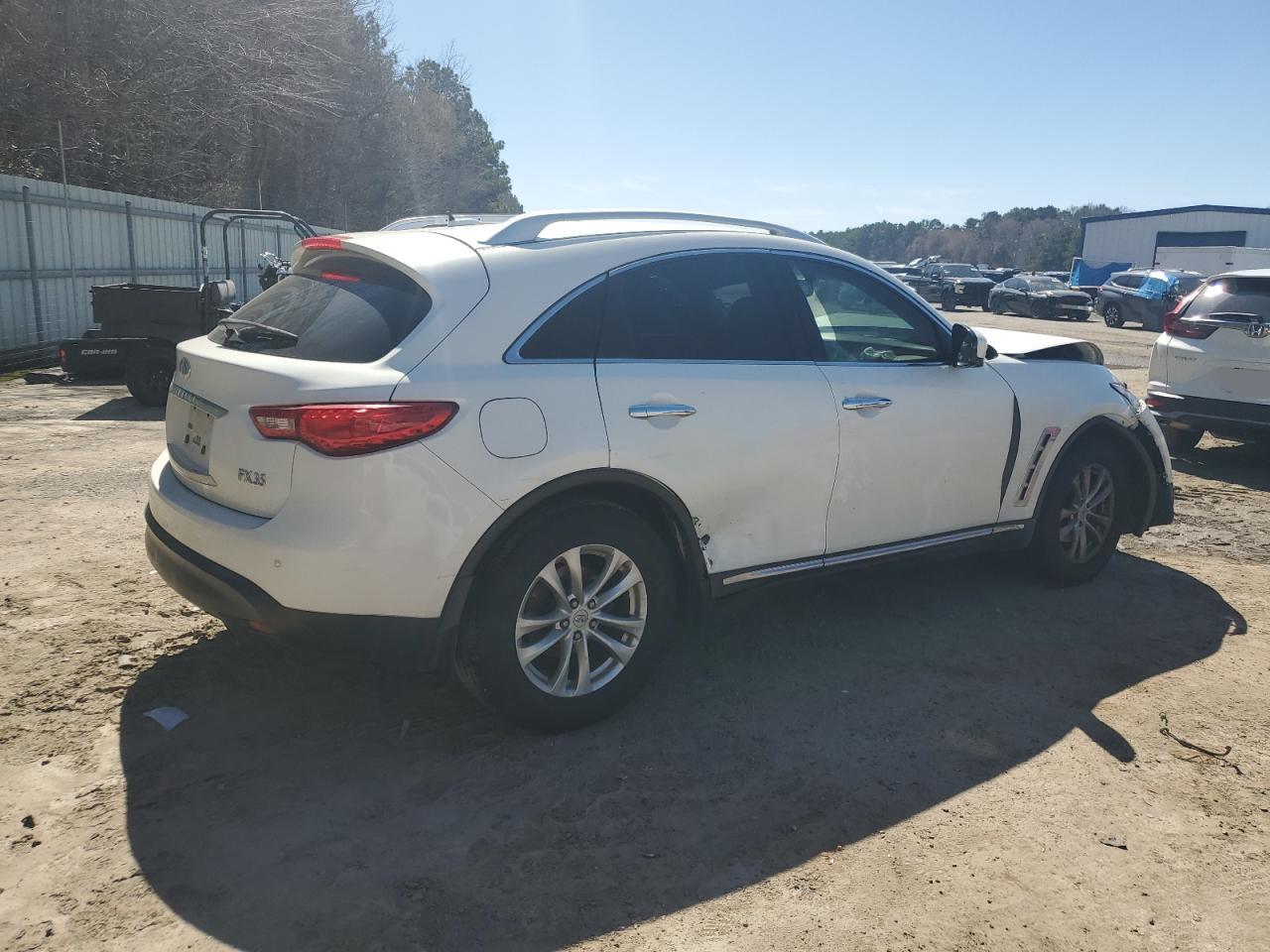 2012 Infiniti FX - Image 3