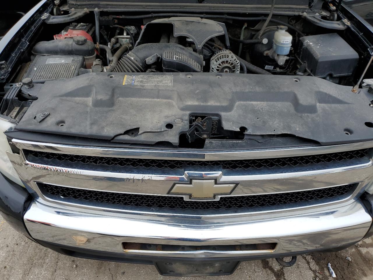 2009 Chevrolet Silverado - Image 11