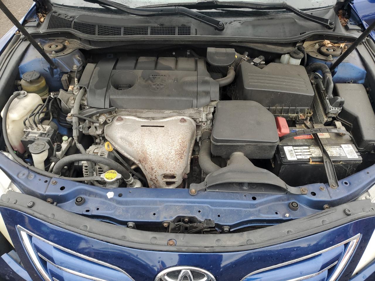 2011 Toyota Camry - Image 11
