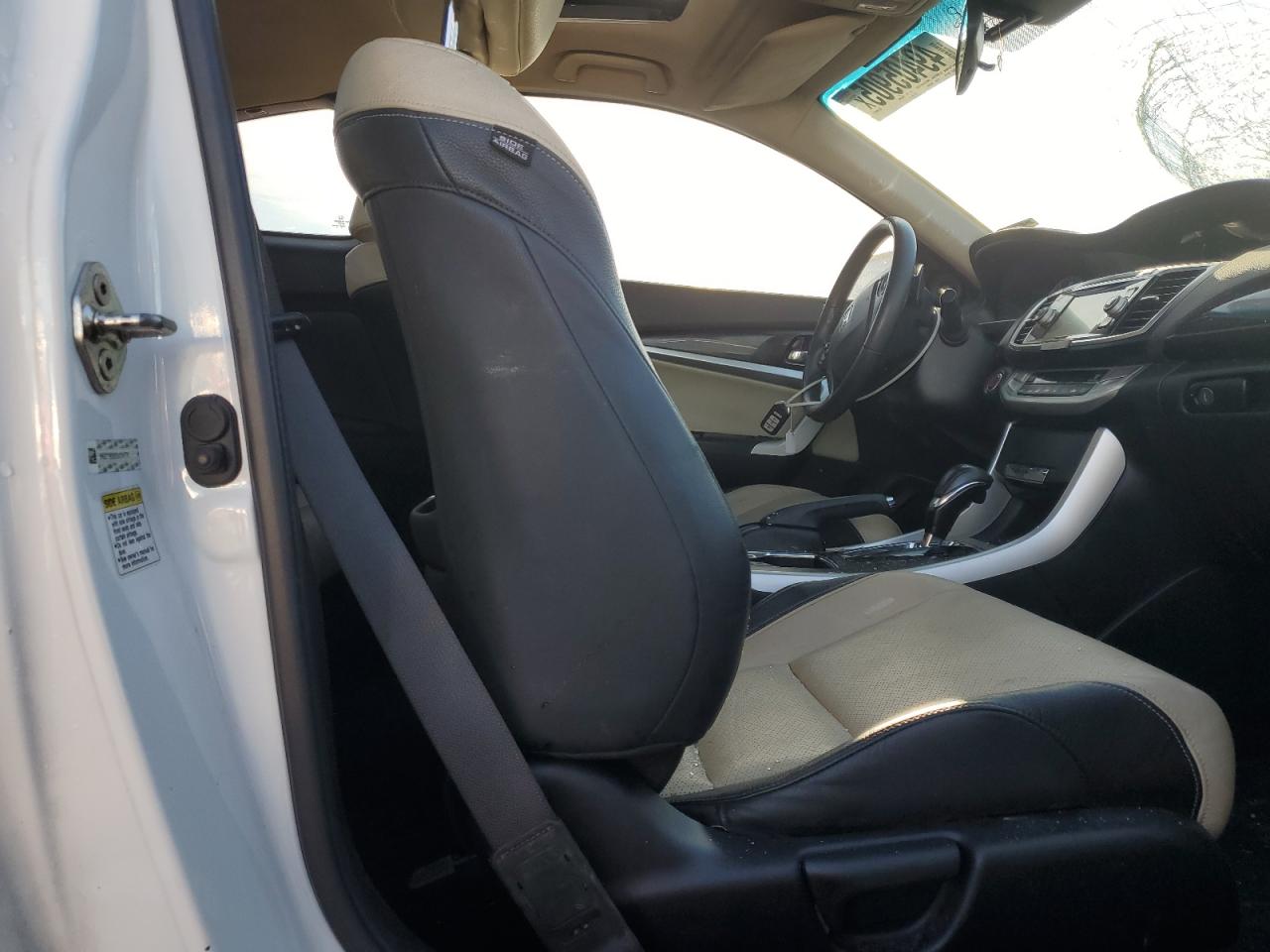 2013 Honda Accord - Image 11