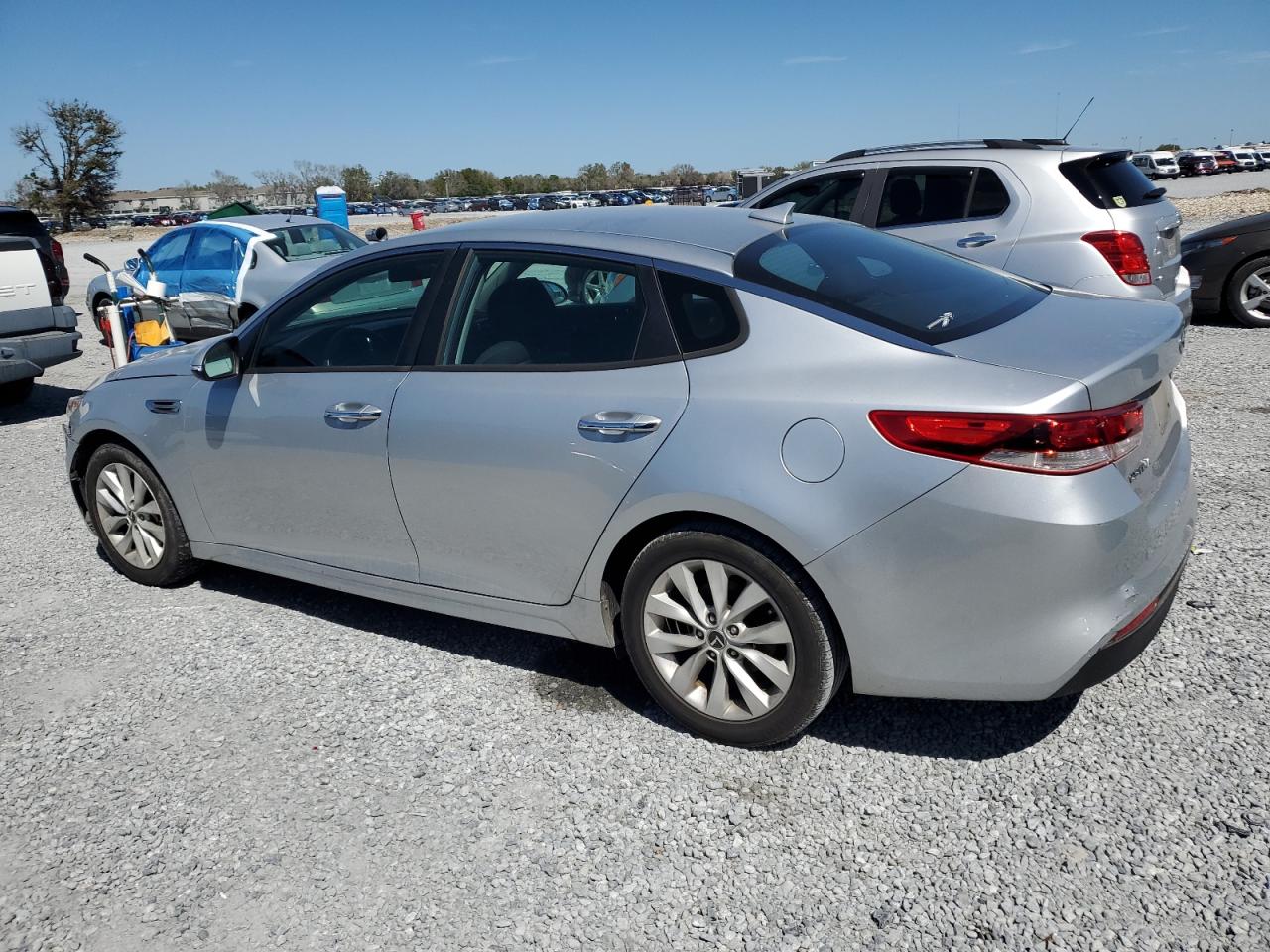 2017 Kia Optima - Image 2