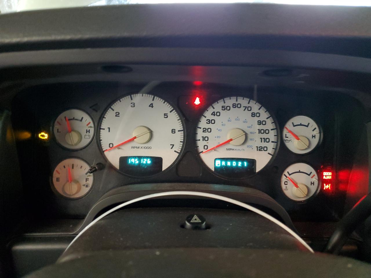 2003 Dodge RAM - Image 9