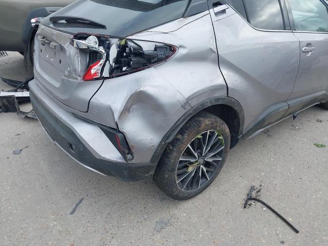 2018 TOYOTA C-HR EXCEL