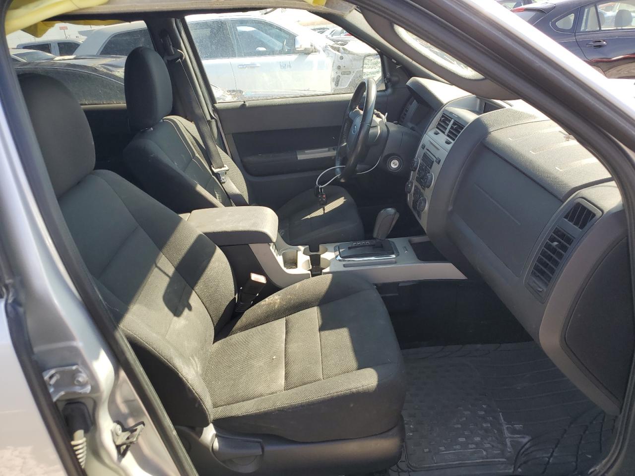 2009 Ford Escape - Image 7