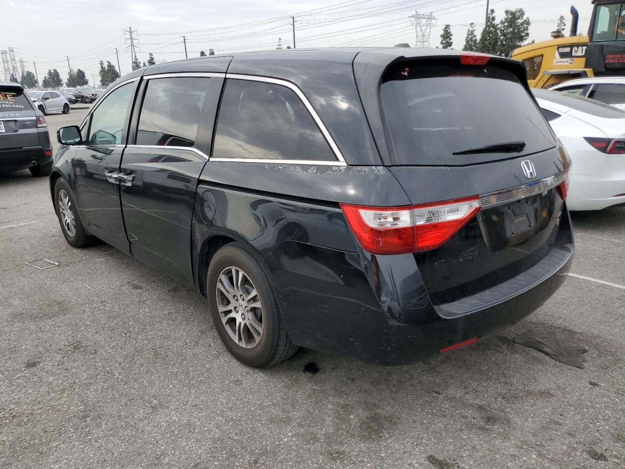 2011 Honda Odyssey - Image 2