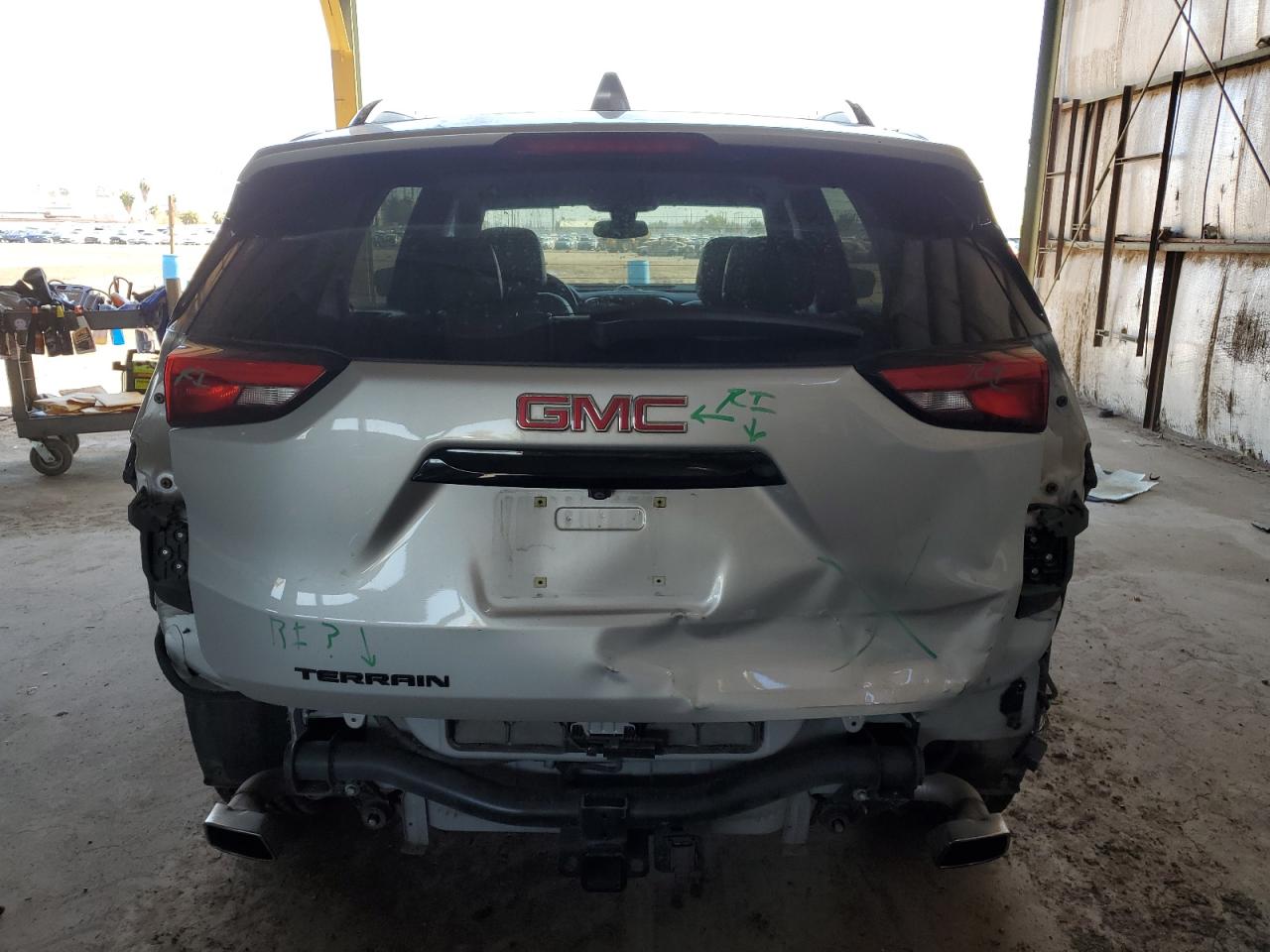 2020 GMC Terrain - Image 6