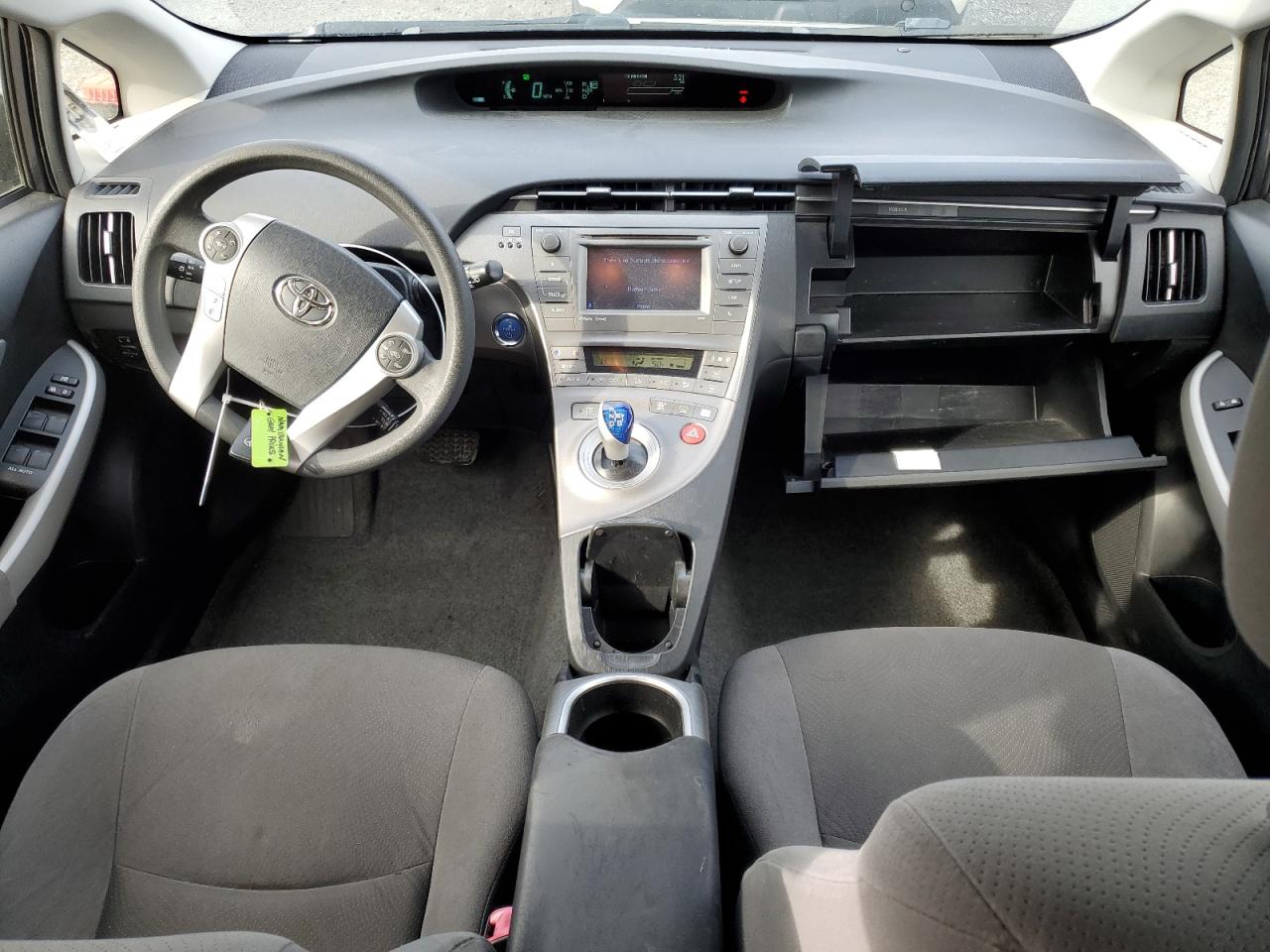 2013 Toyota Prius - Image 8
