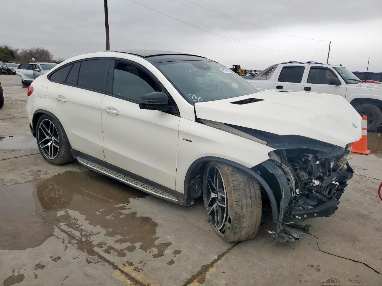 2016 Mercedes-Benz GLE - Image 4
