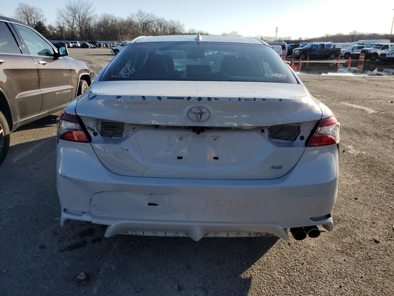2022 Toyota Camry - Image 6