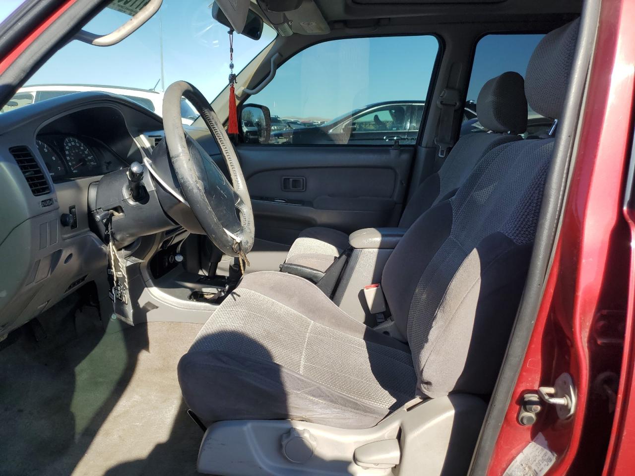 2002 Toyota 4Runner - Image 7