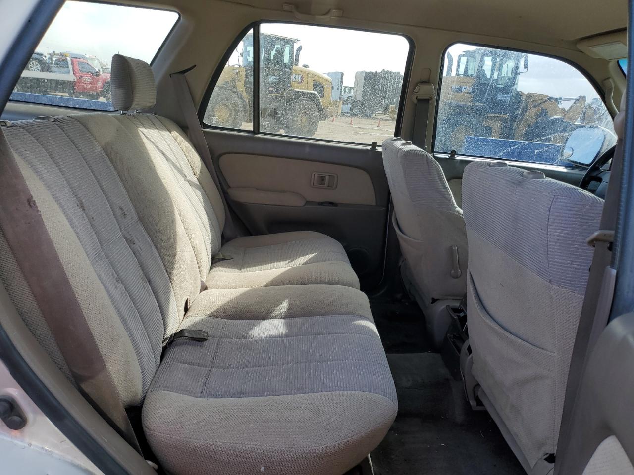 2000 Toyota 4Runner - Image 11