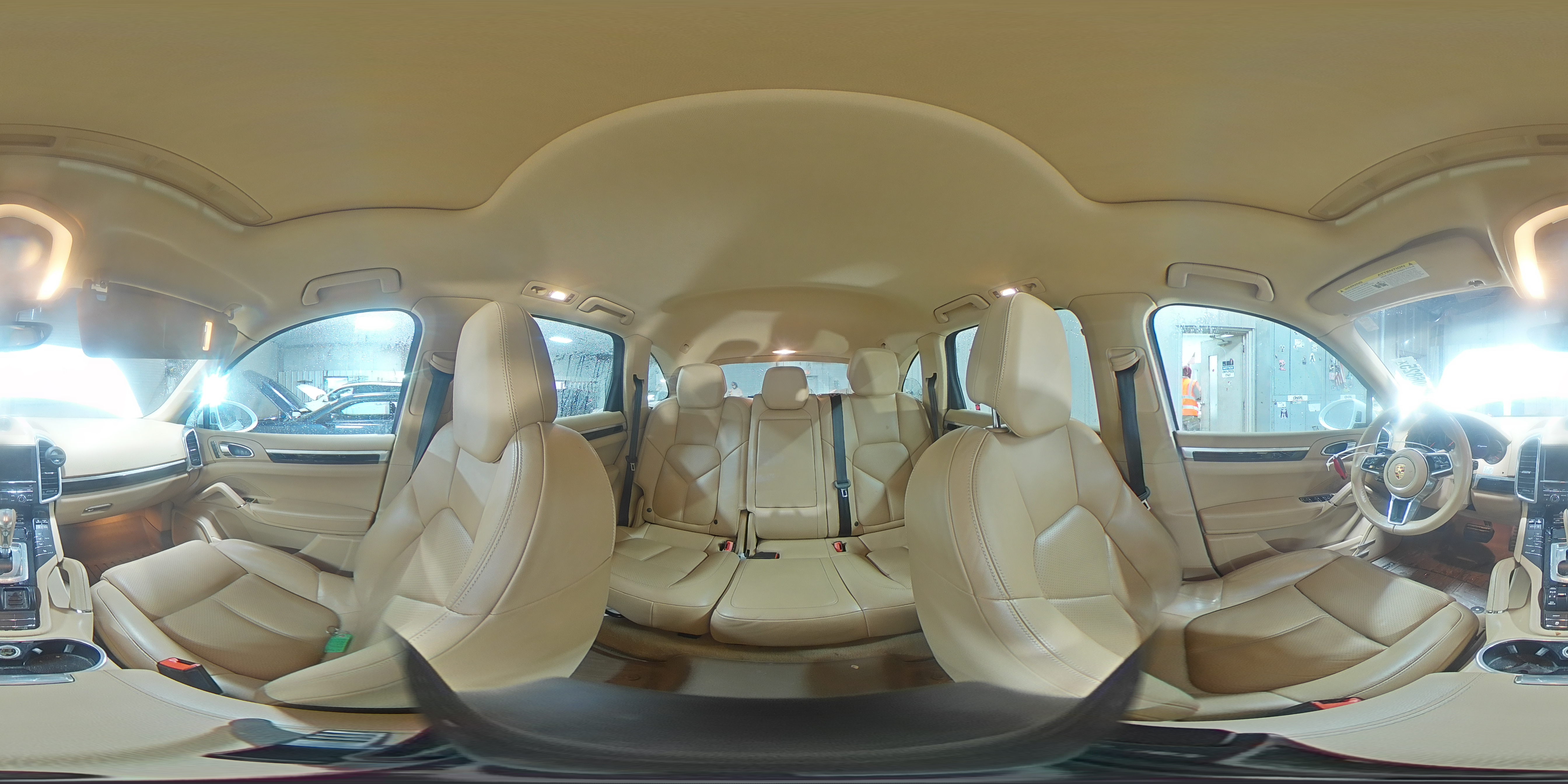 2015 Porsche Cayenne - Image 14