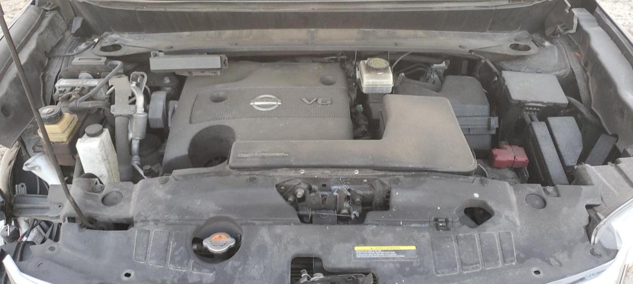 2015 Nissan Pathfinder - Image 12