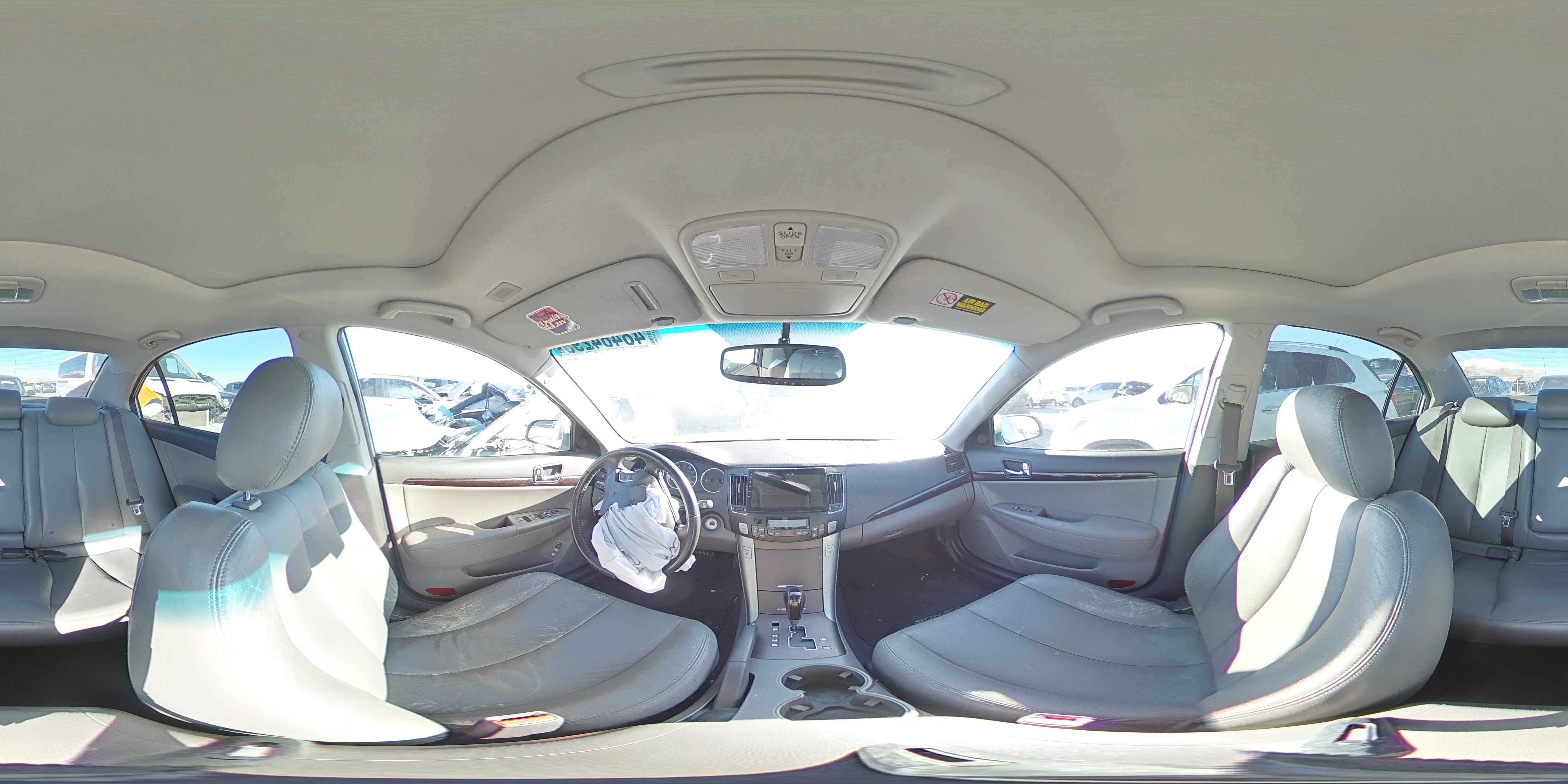 2009 Hyundai Sonata - Image 12