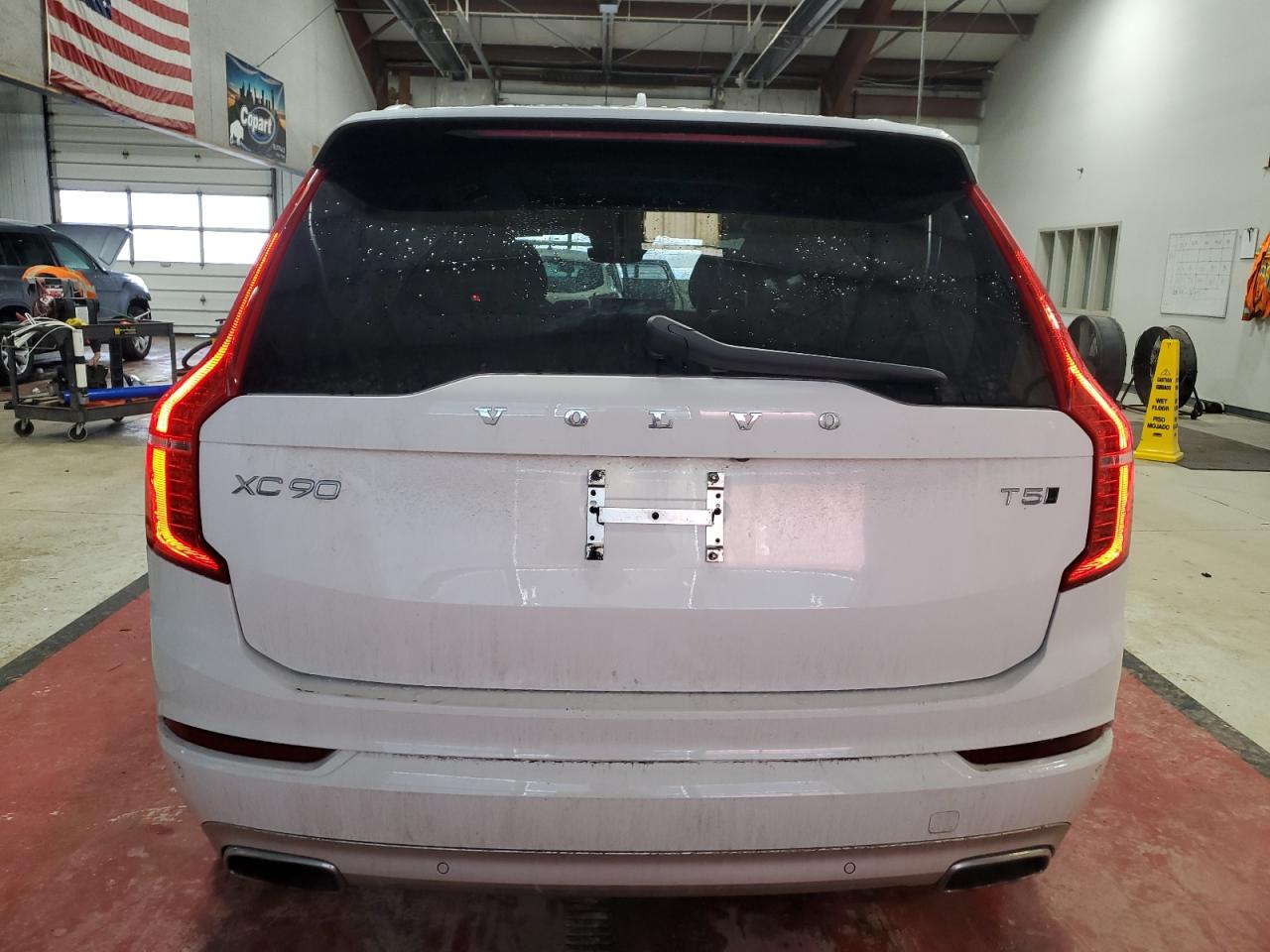 2020 Volvo XC90 - Image 6
