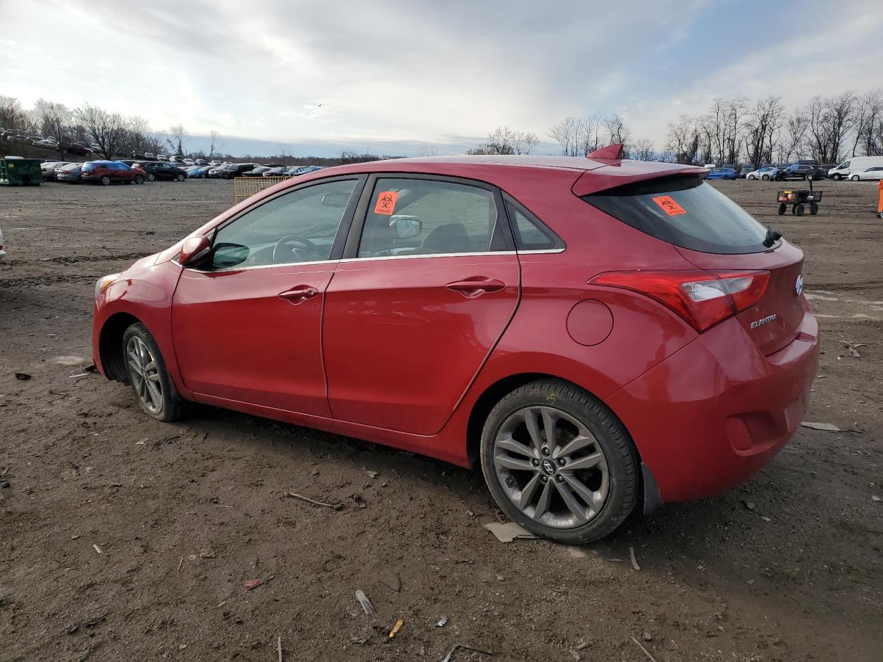 2016 Hyundai Elantra - Image 2