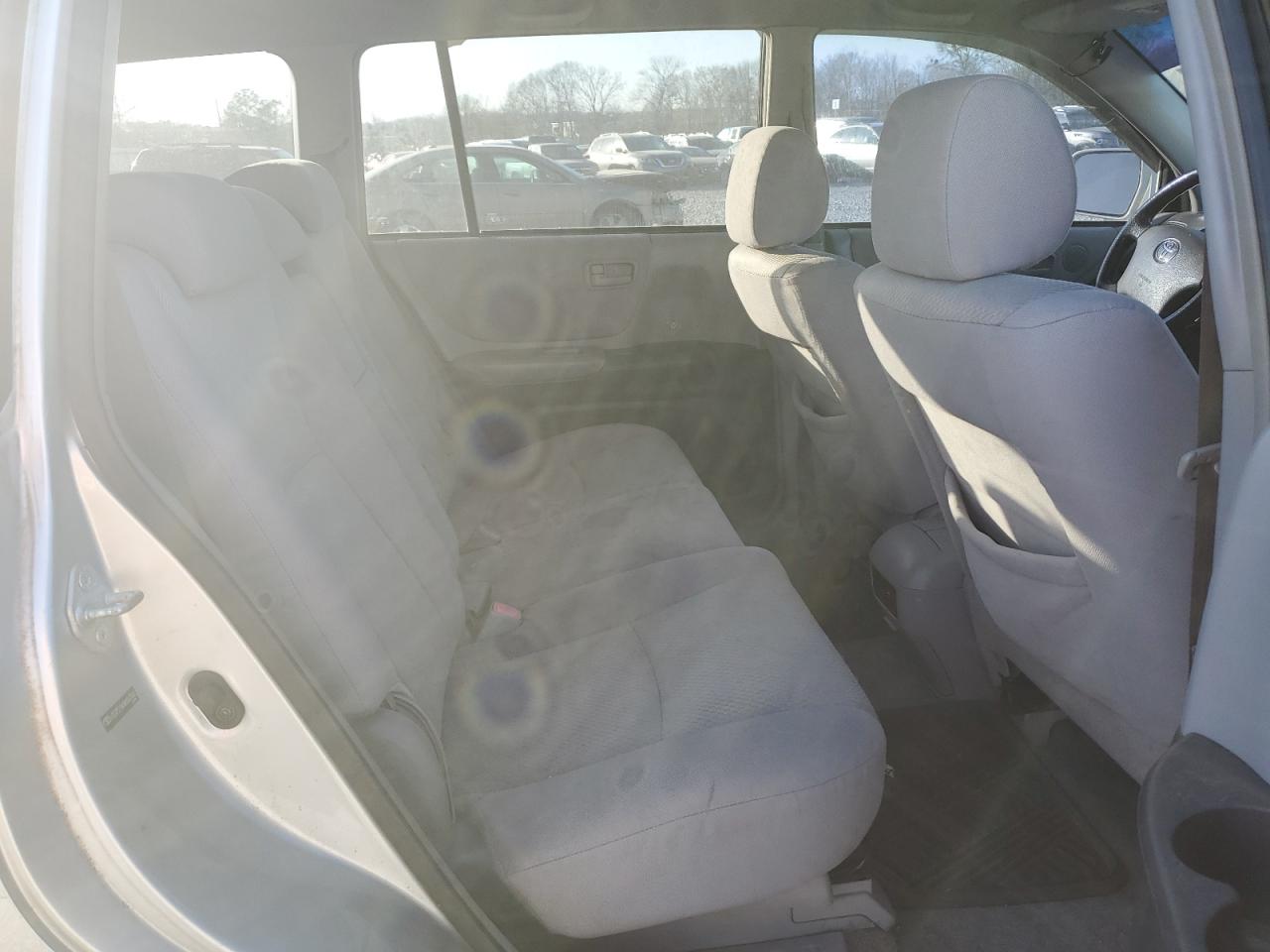 2004 Toyota Highlander - Image 11