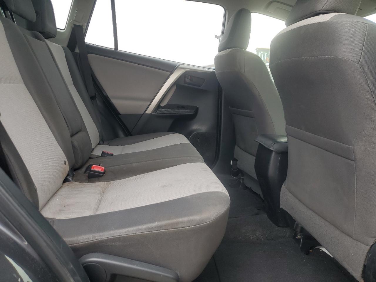 2015 Toyota RAV 4 - Image 11