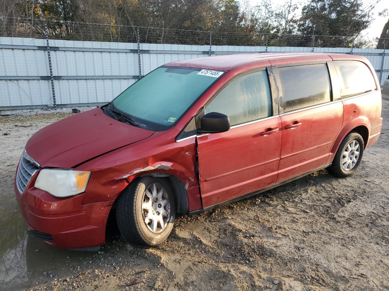 2009 Chrysler Town & Country - Image 1