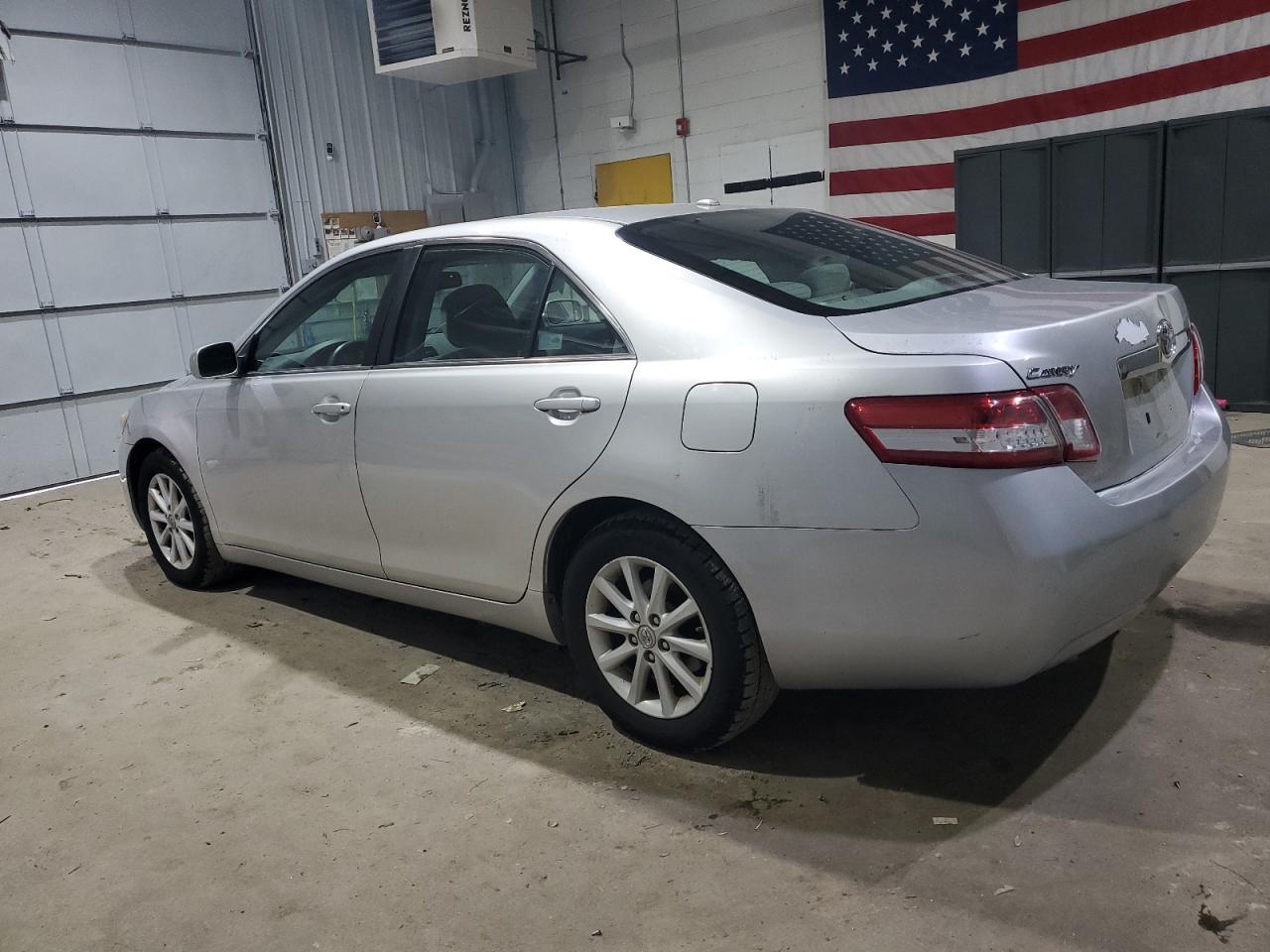 2010 Toyota Camry - Image 2