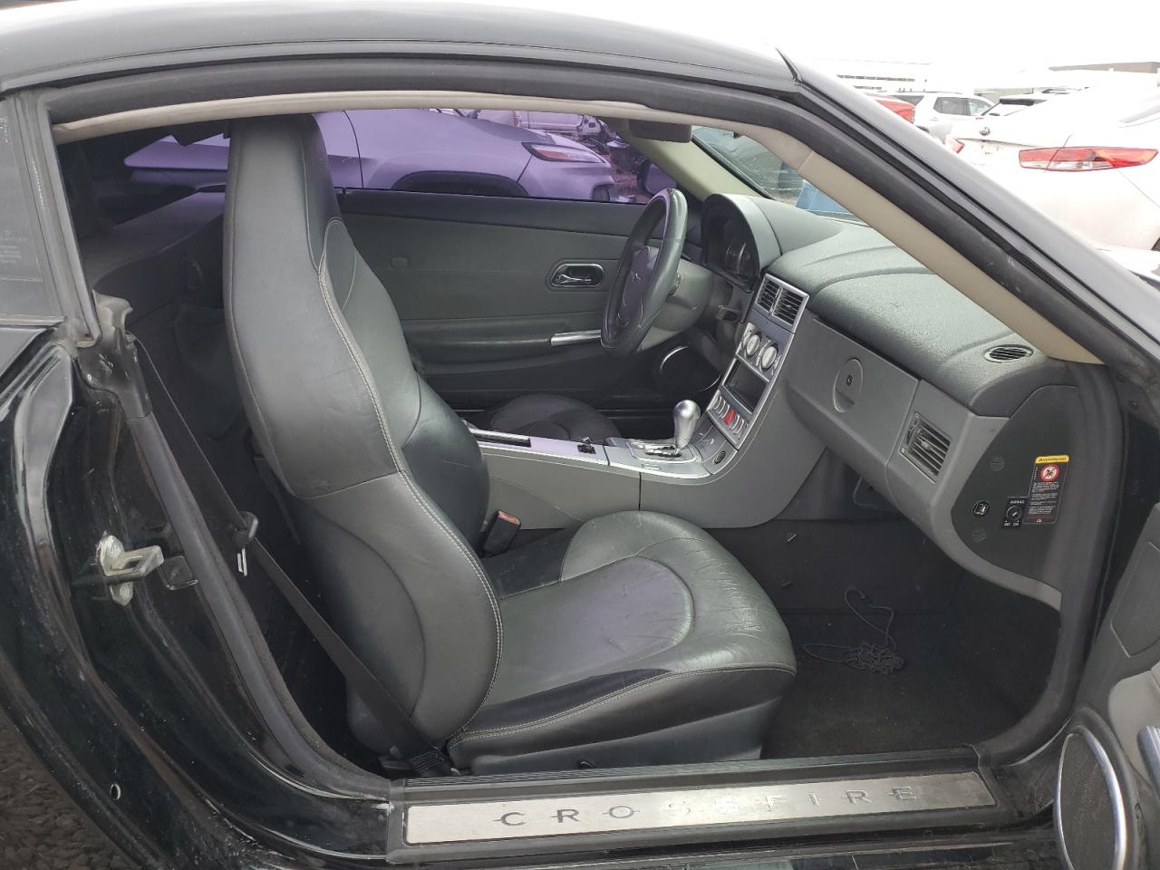 2004 Chrysler Crossfire - Image 10