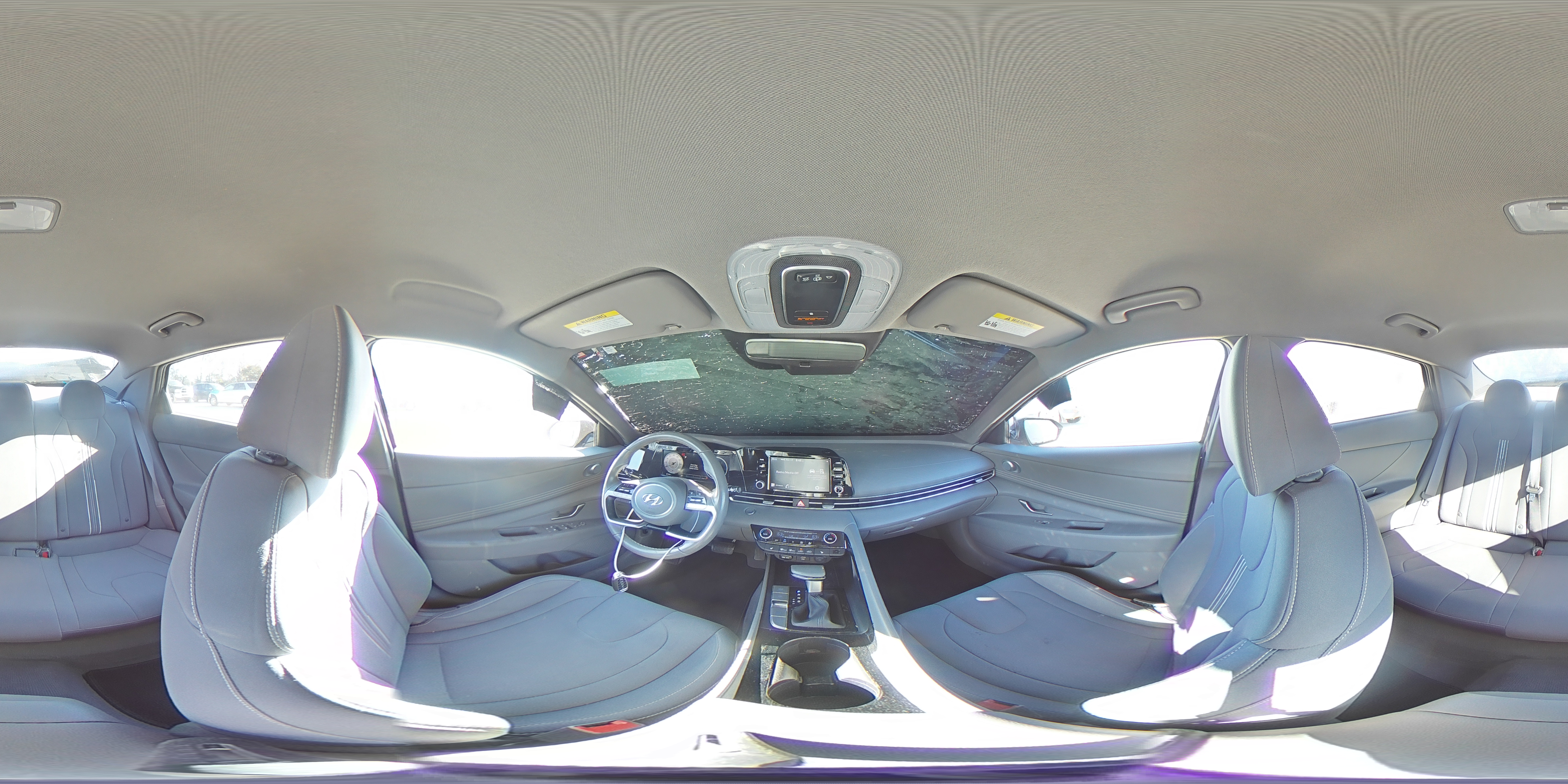 2021 Hyundai Elantra - Image 13