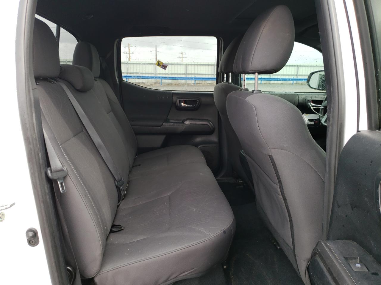 2017 Toyota Tacoma - Image 11