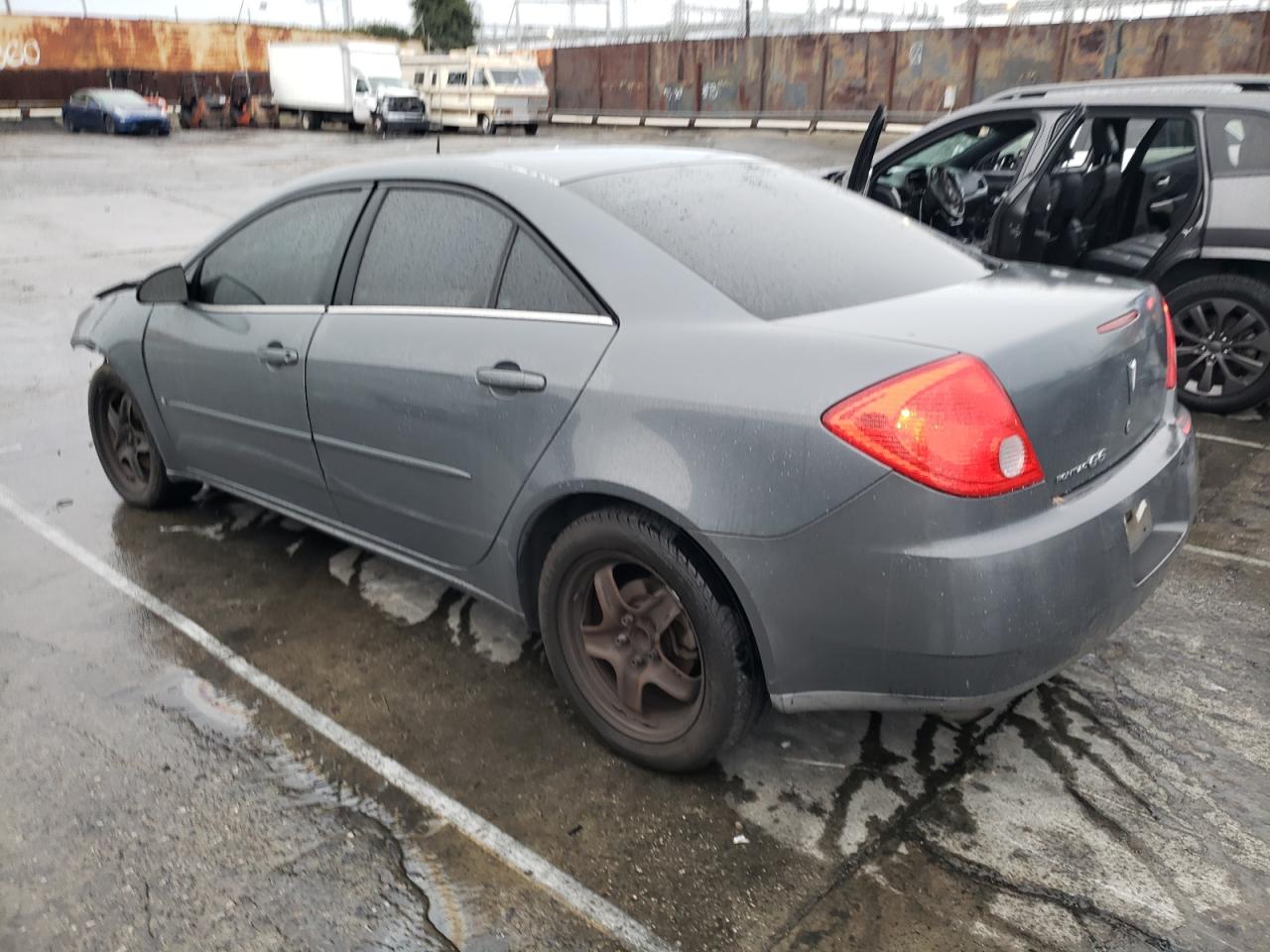 2008 Pontiac G6 - Image 2