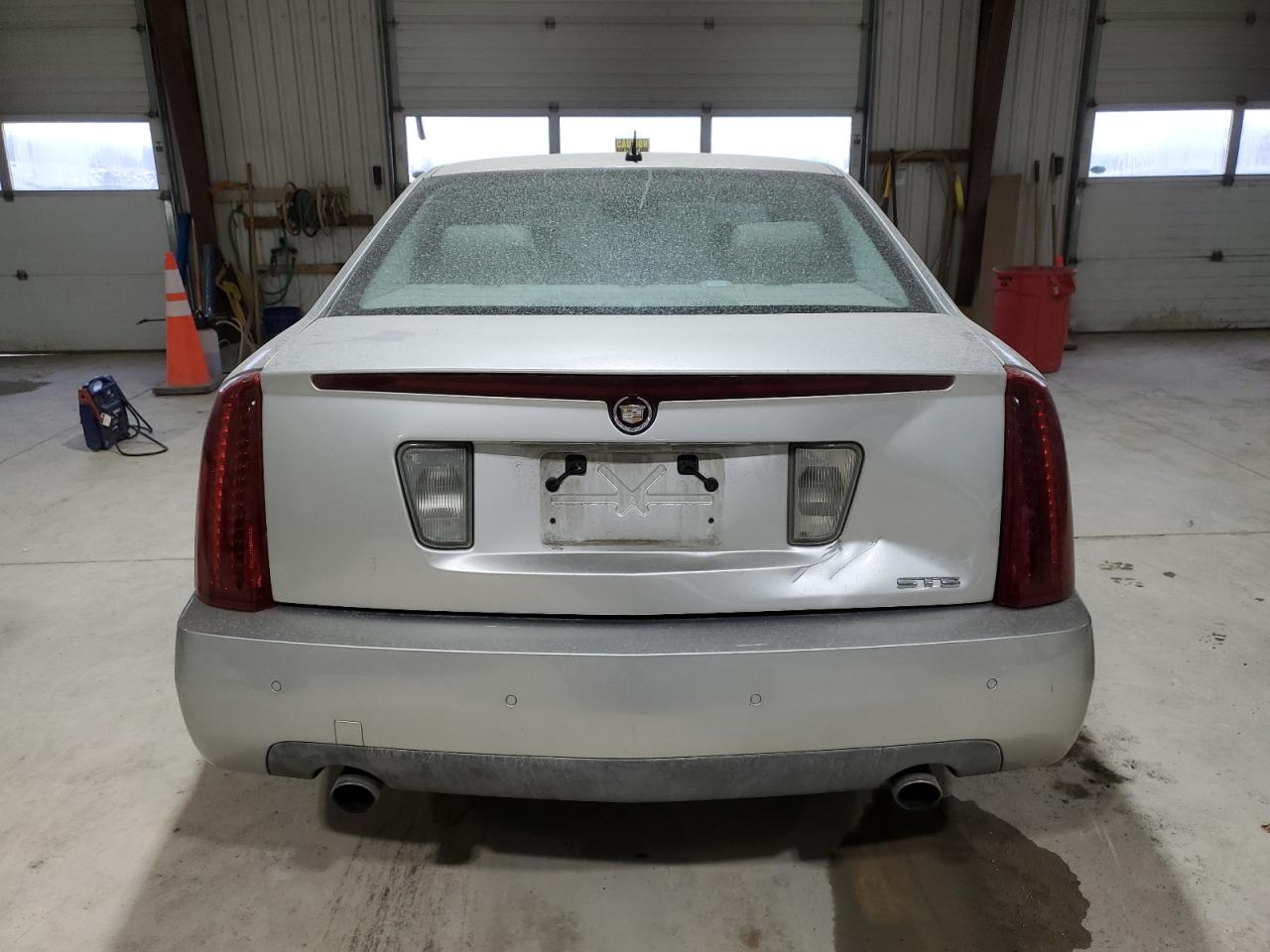 2005 Cadillac STS - Image 6