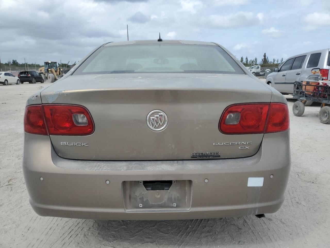 2006 Buick Lucerne - Image 6