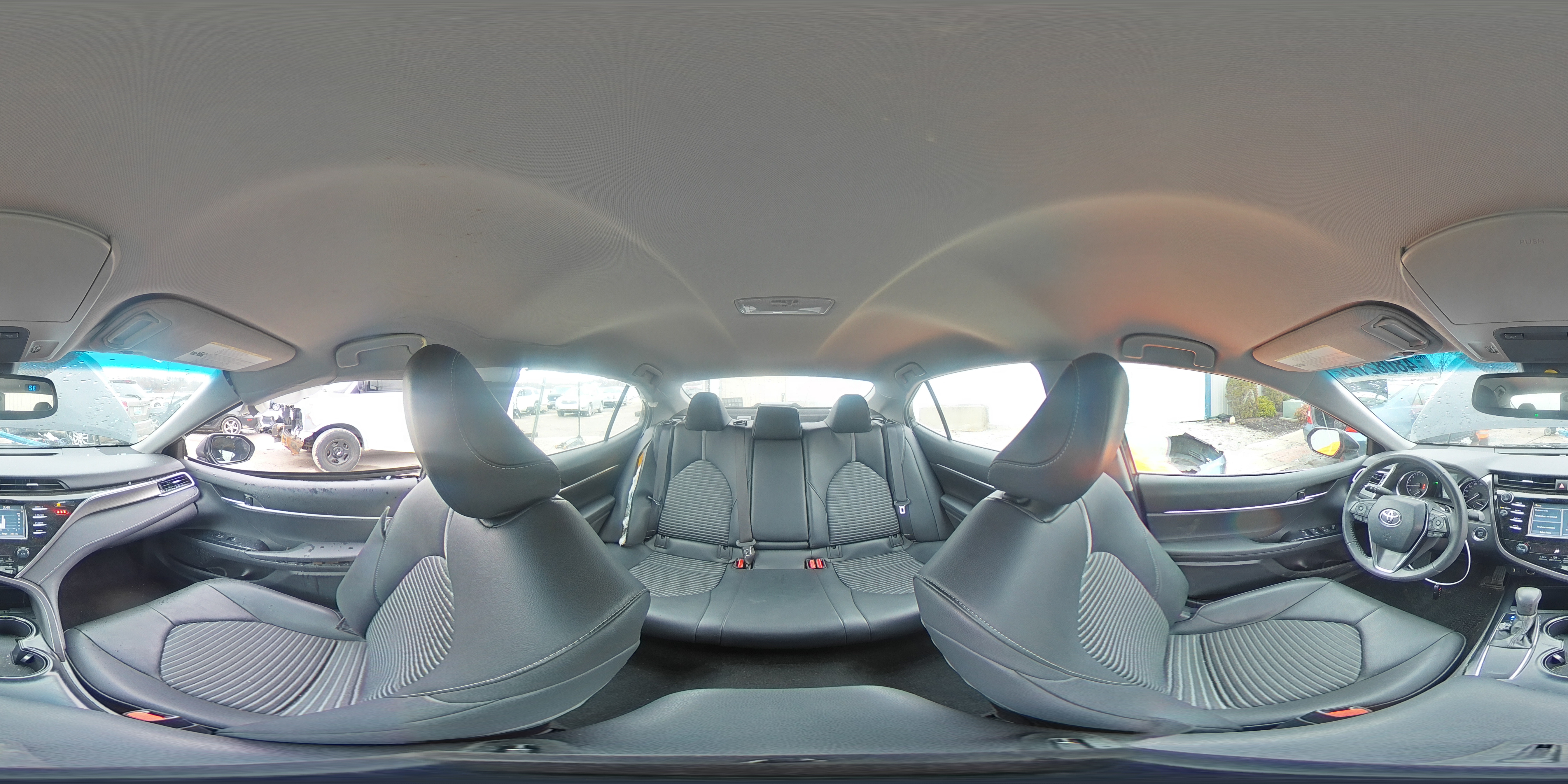 2018 Toyota Camry - Image 14