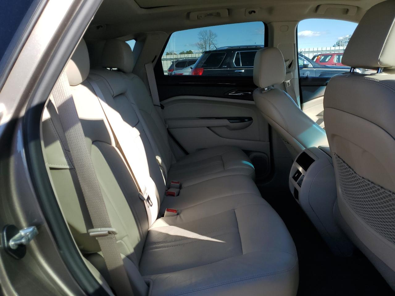 2012 Cadillac SRX - Image 11