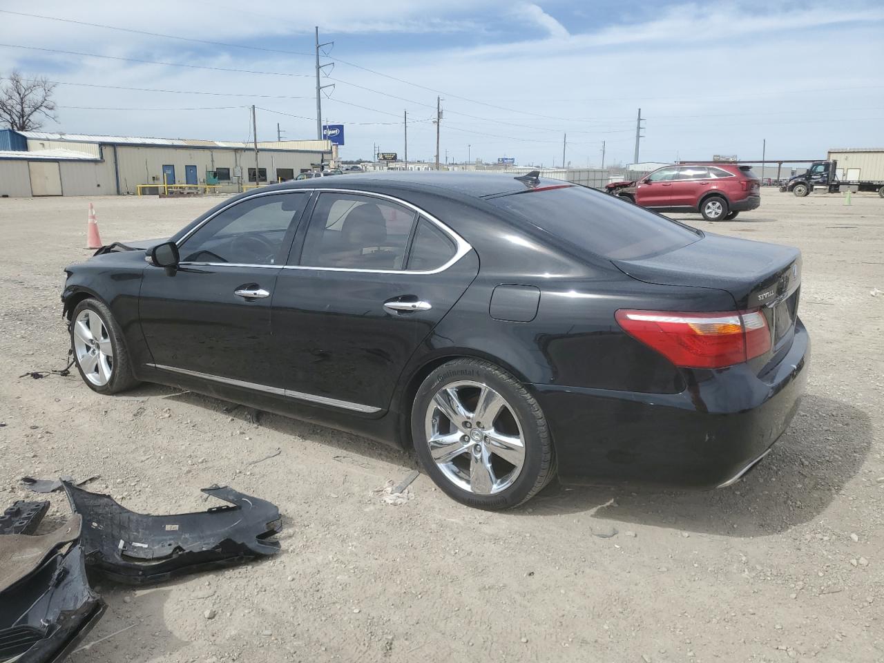 2011 Lexus LS - Image 2
