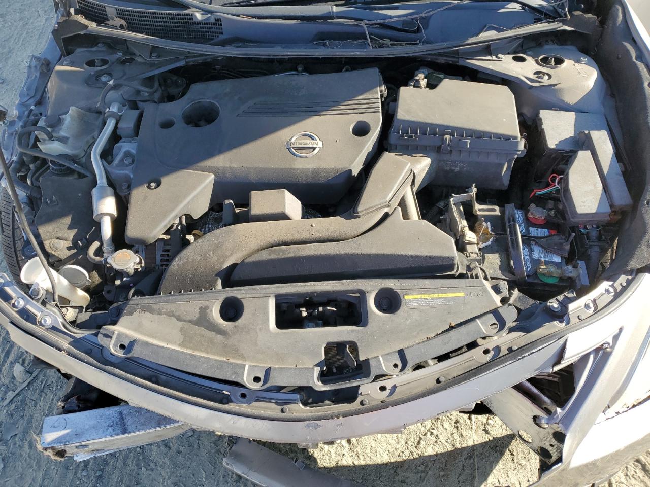 2015 Nissan Altima - Image 12