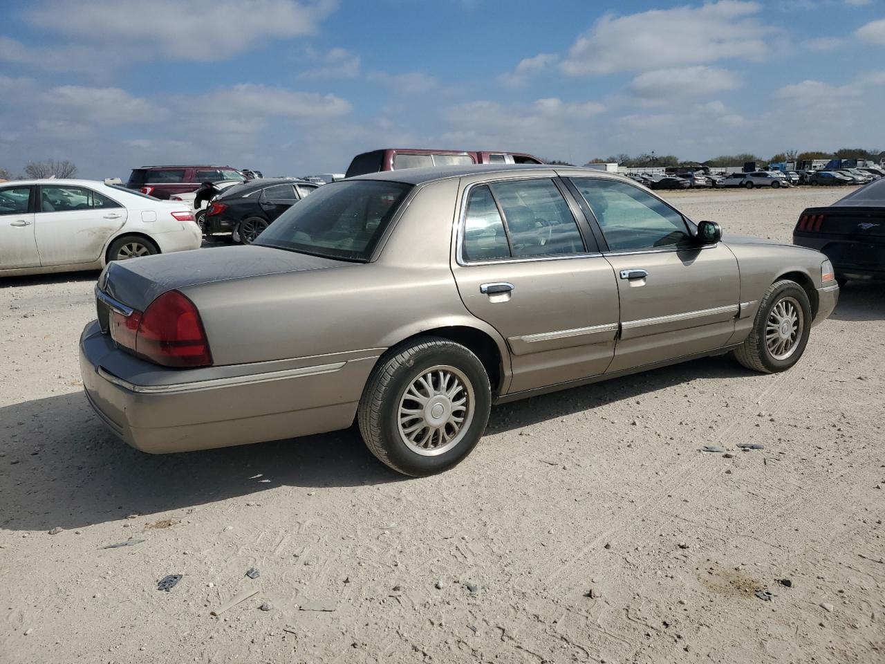 2003 Mercury Grand Marquis - Image 3