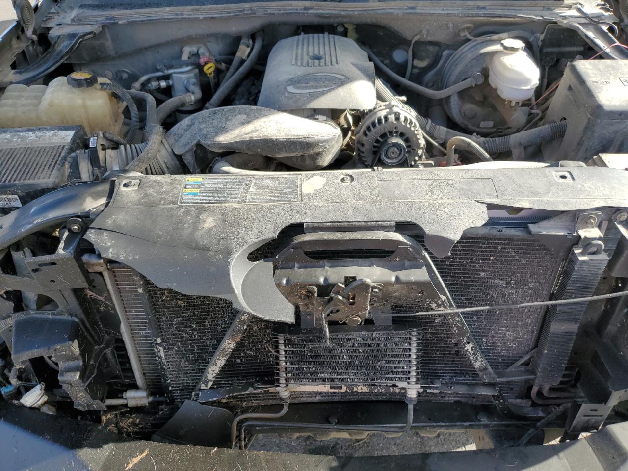 2006 Chevrolet Silverado - Image 11