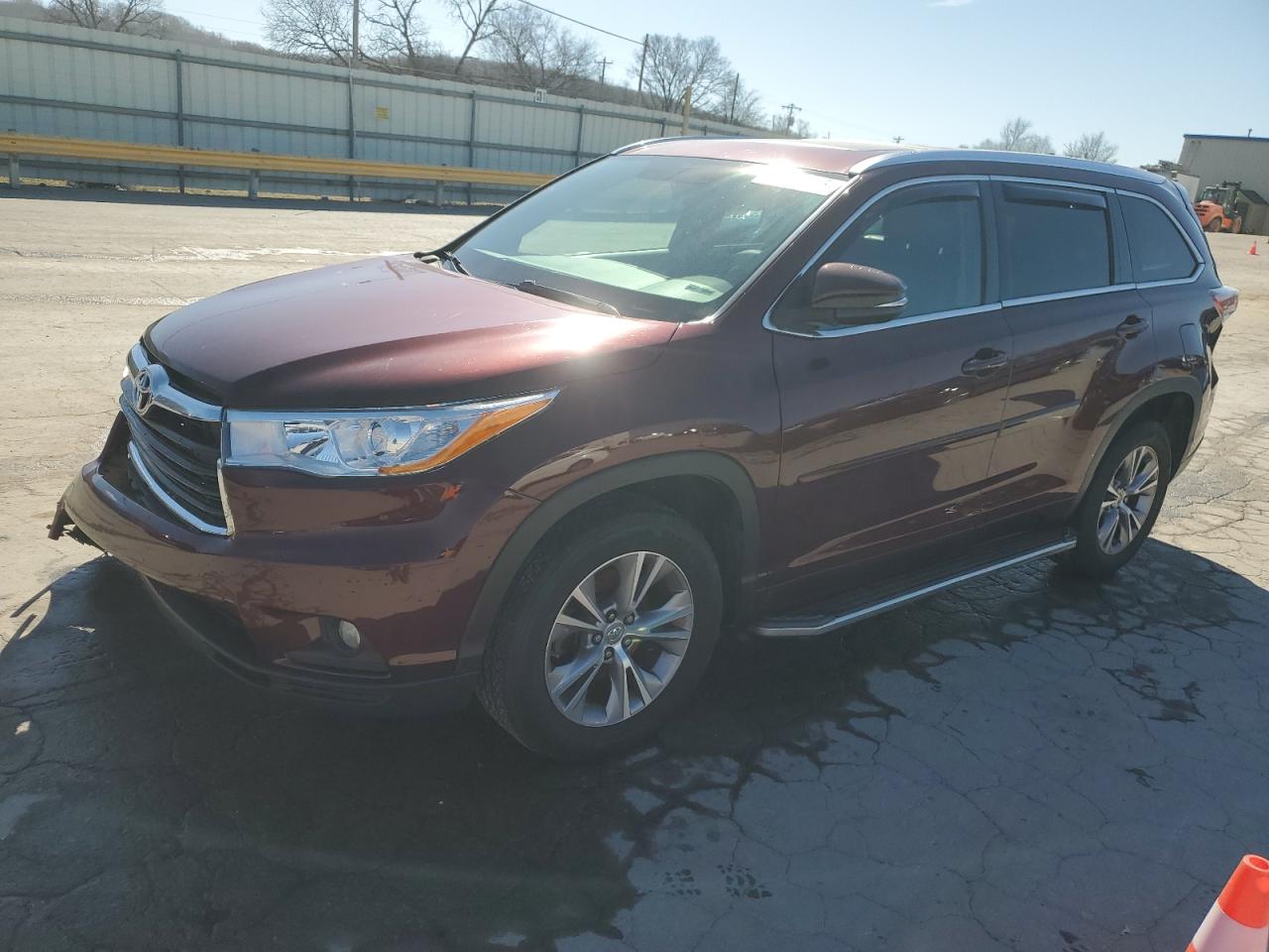 2014 Toyota Highlander - Image 1