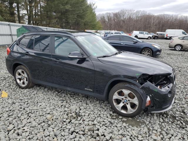  BMW X1 2015 Черный