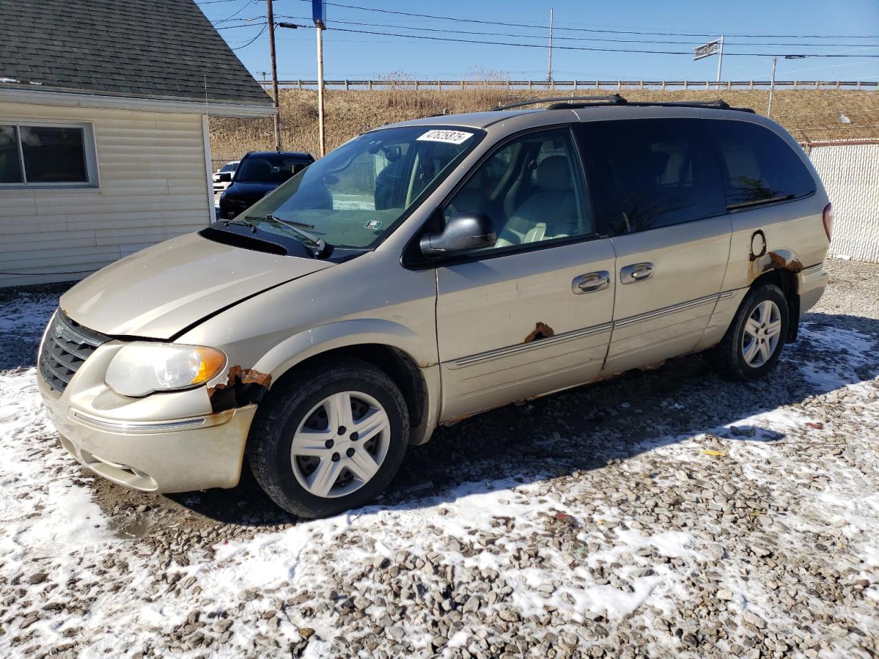 2005 Chrysler Town & Country - Image 1