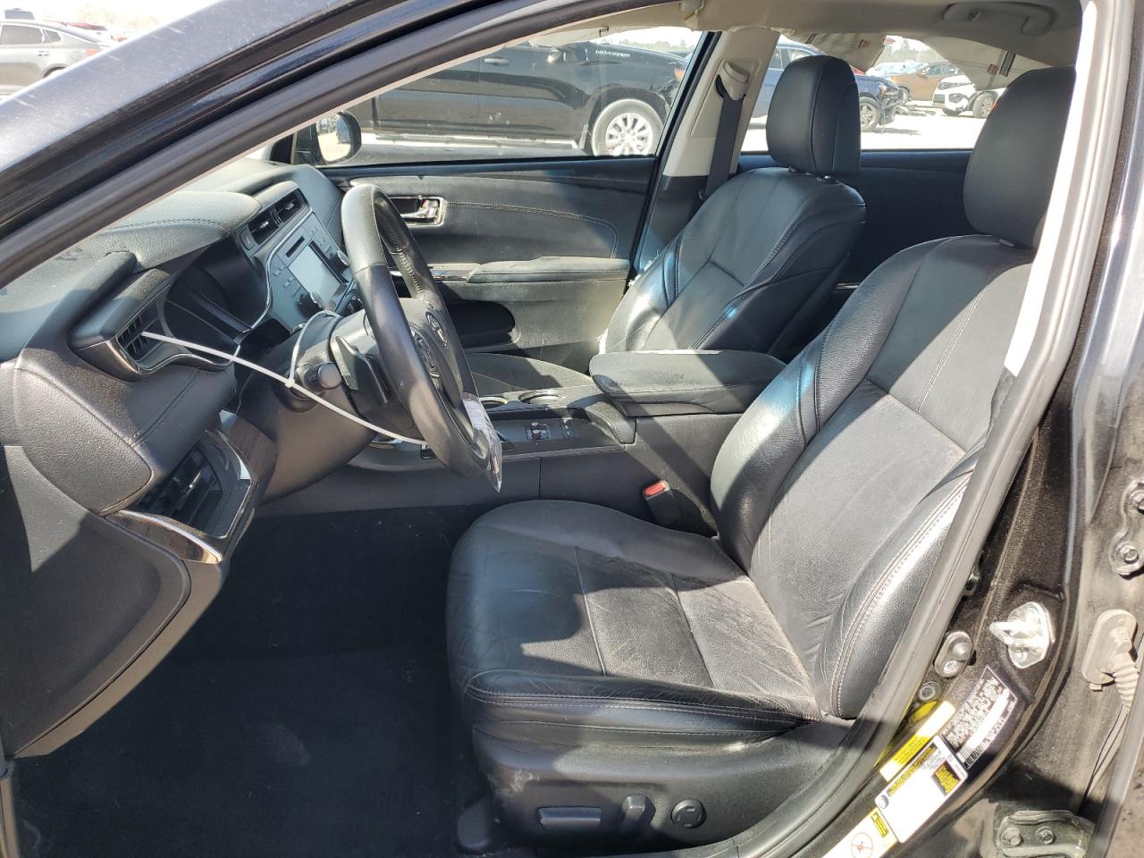 2015 Toyota Avalon - Image 7