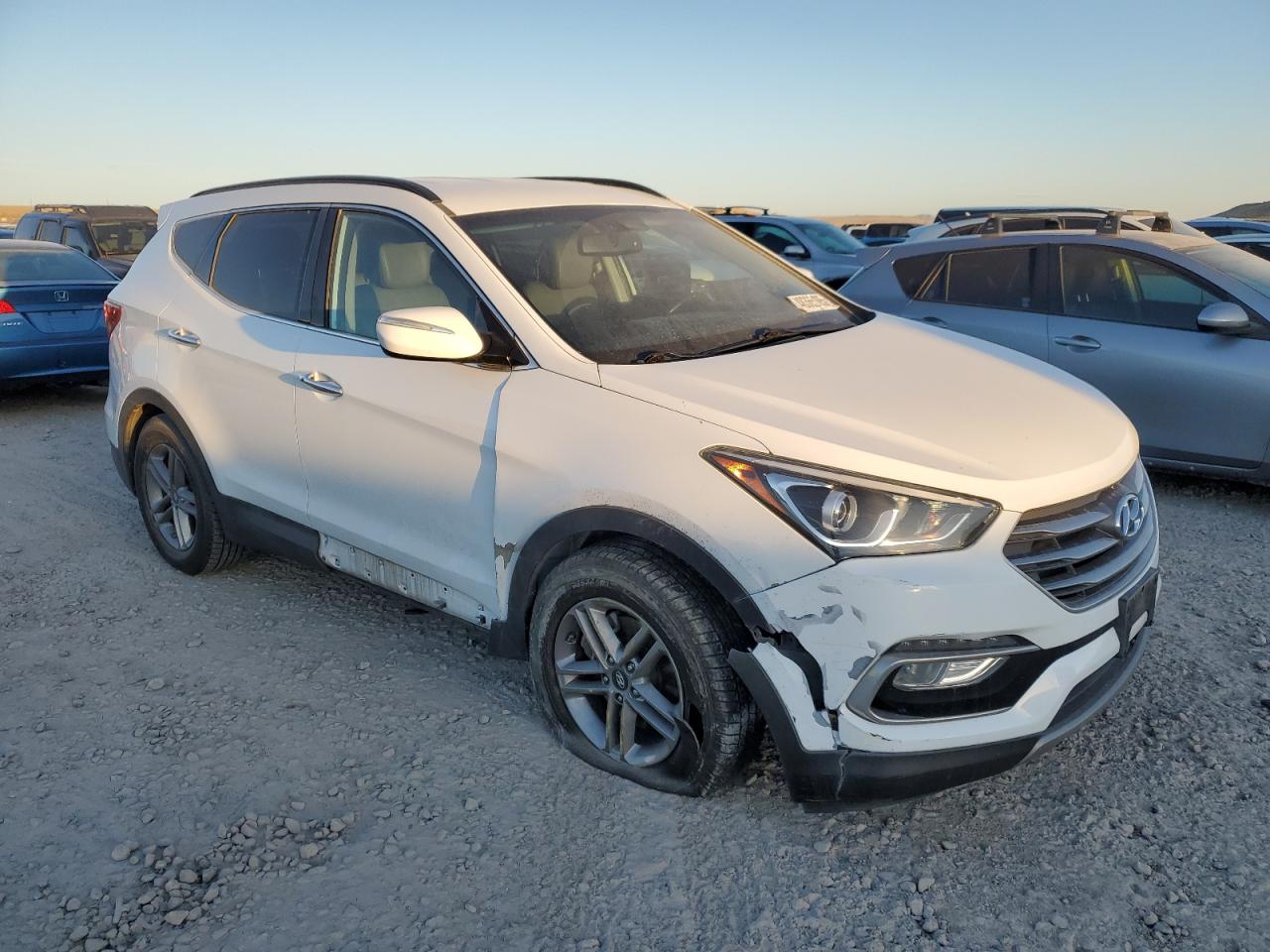 2017 Hyundai Santa Fe - Image 4