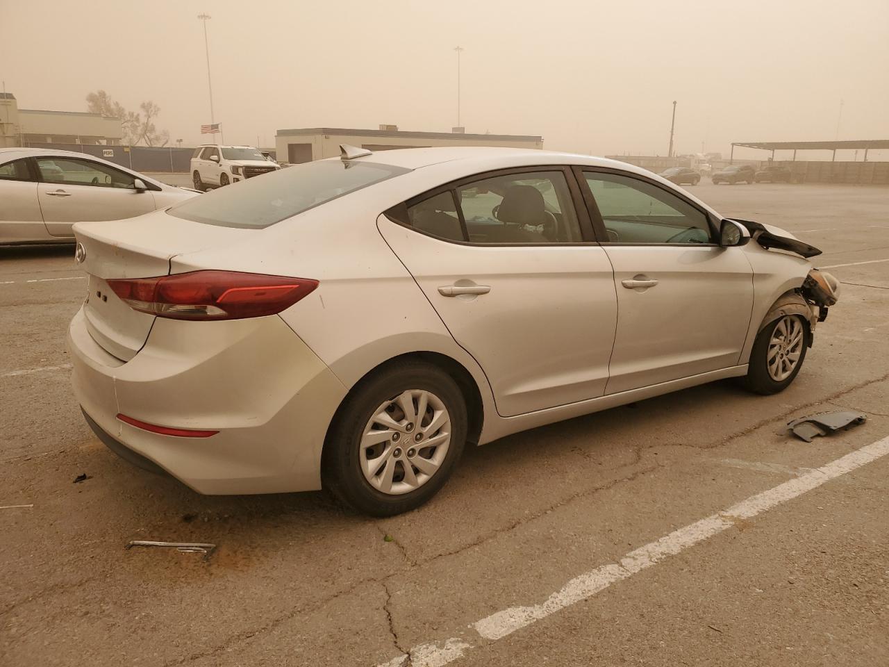 2017 Hyundai Elantra - Image 3