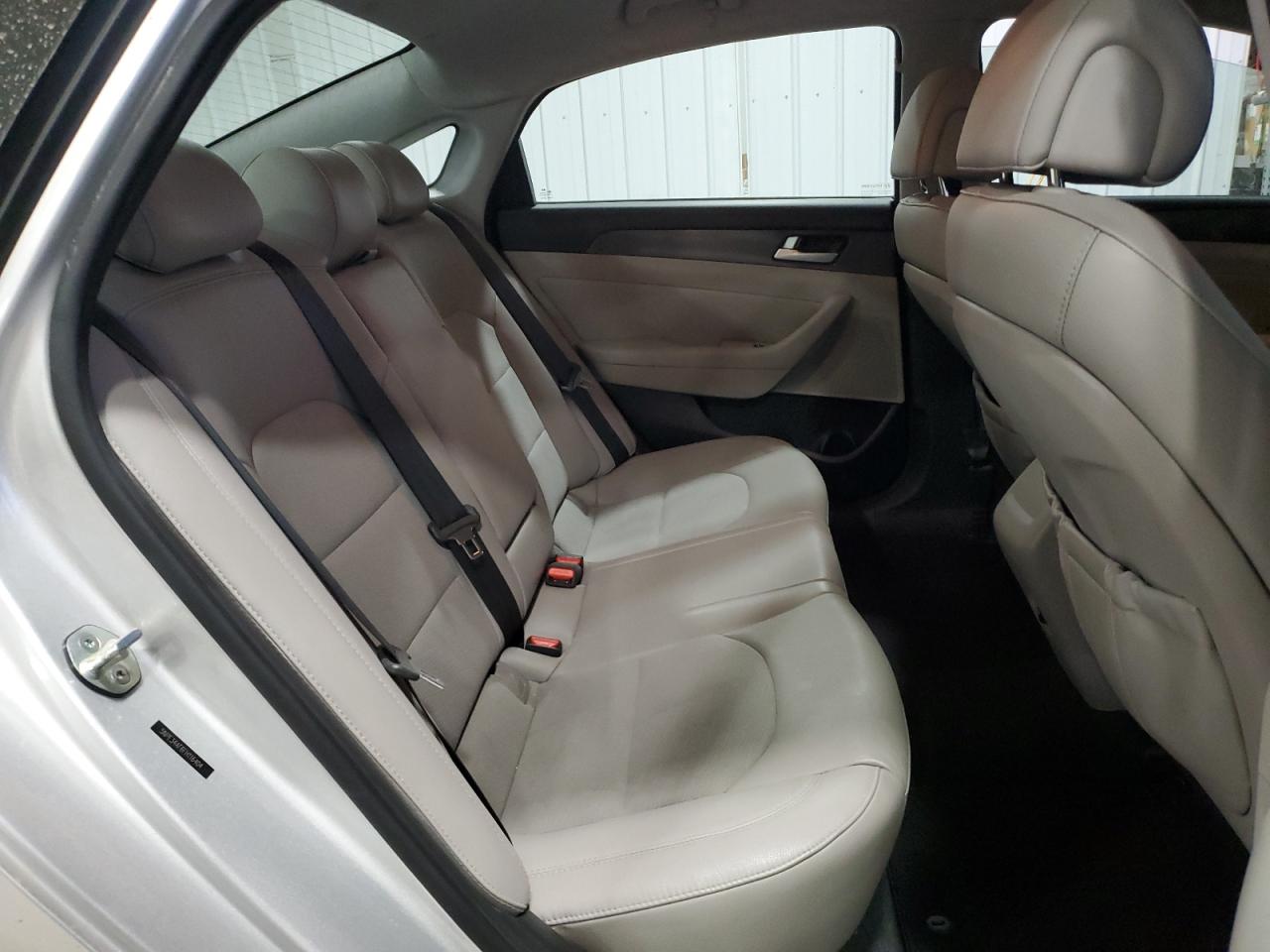 2015 Hyundai Sonata - Image 10
