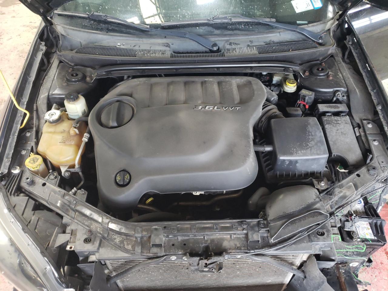 2012 Chrysler 200 - Image 11
