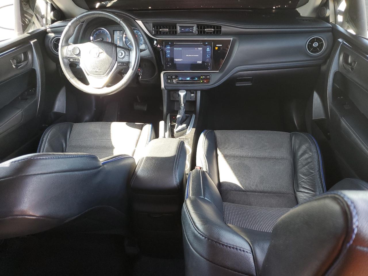 2017 Toyota Corolla - Image 8