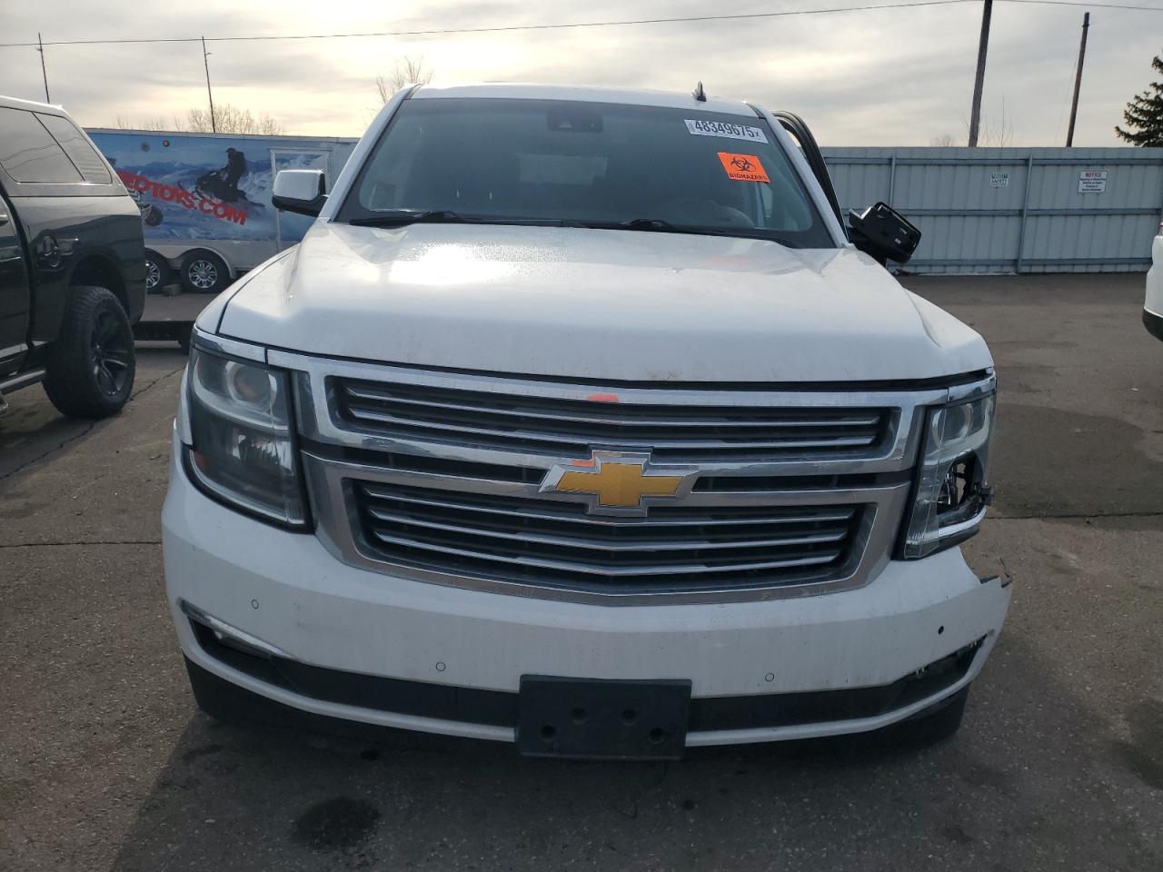 2015 Chevrolet Suburban - Image 5