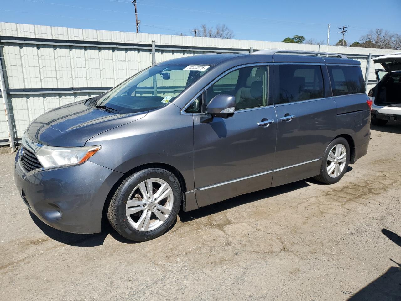 2015 Nissan Quest - Image 1