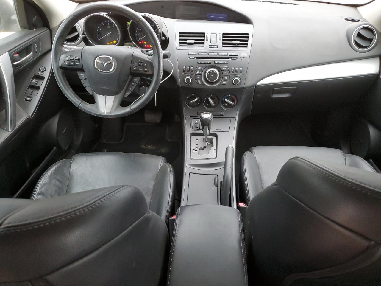 2012 Mazda 3 - Image 8