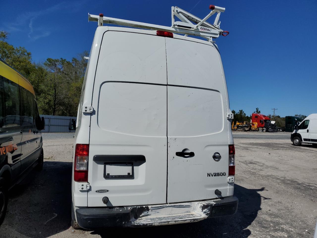 2018 Nissan NV - Image 6